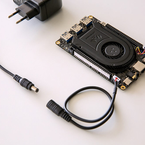 Nguồn và dây kết nối cho LattePanda