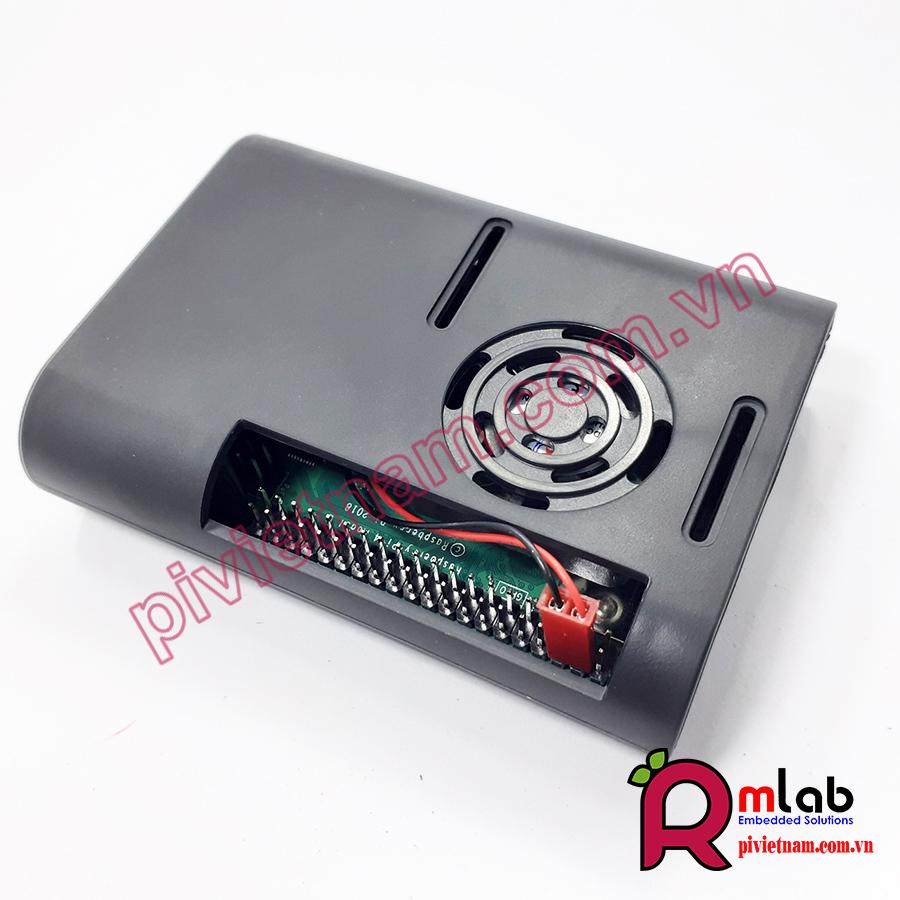 Vỏ hộp nhựa màu đen có quạt tản nhiệt dành cho Raspberry Pi 4 Model B (SP30)